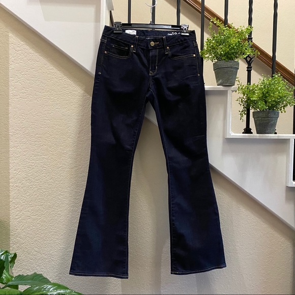 GAP - Curvy Dark Wash Jeans - Picture 2 of 14